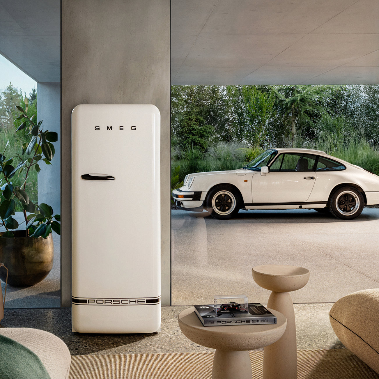 Porsche × SMEG Retro-Style Refrigerator (9.5 cu ft) – Carrara White Glossy