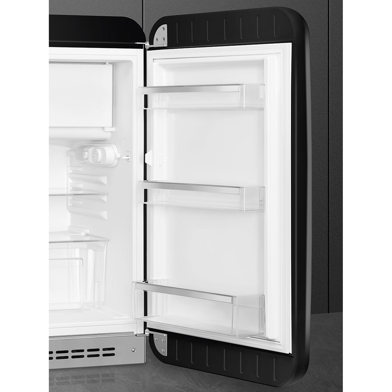 Retro-Style Refrigerator (4.3 cu ft, Right Hinge) – Black