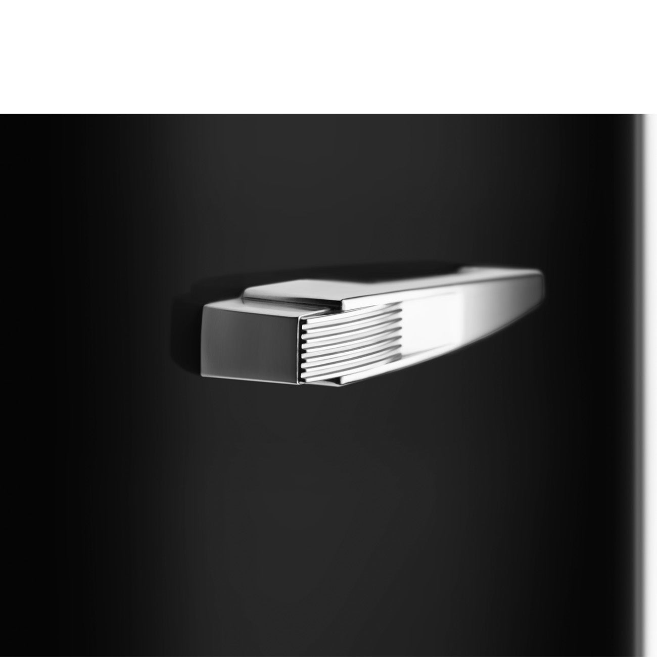 Retro-Style Refrigerator (9.5 cu ft, Right Hinge) – Black Matte