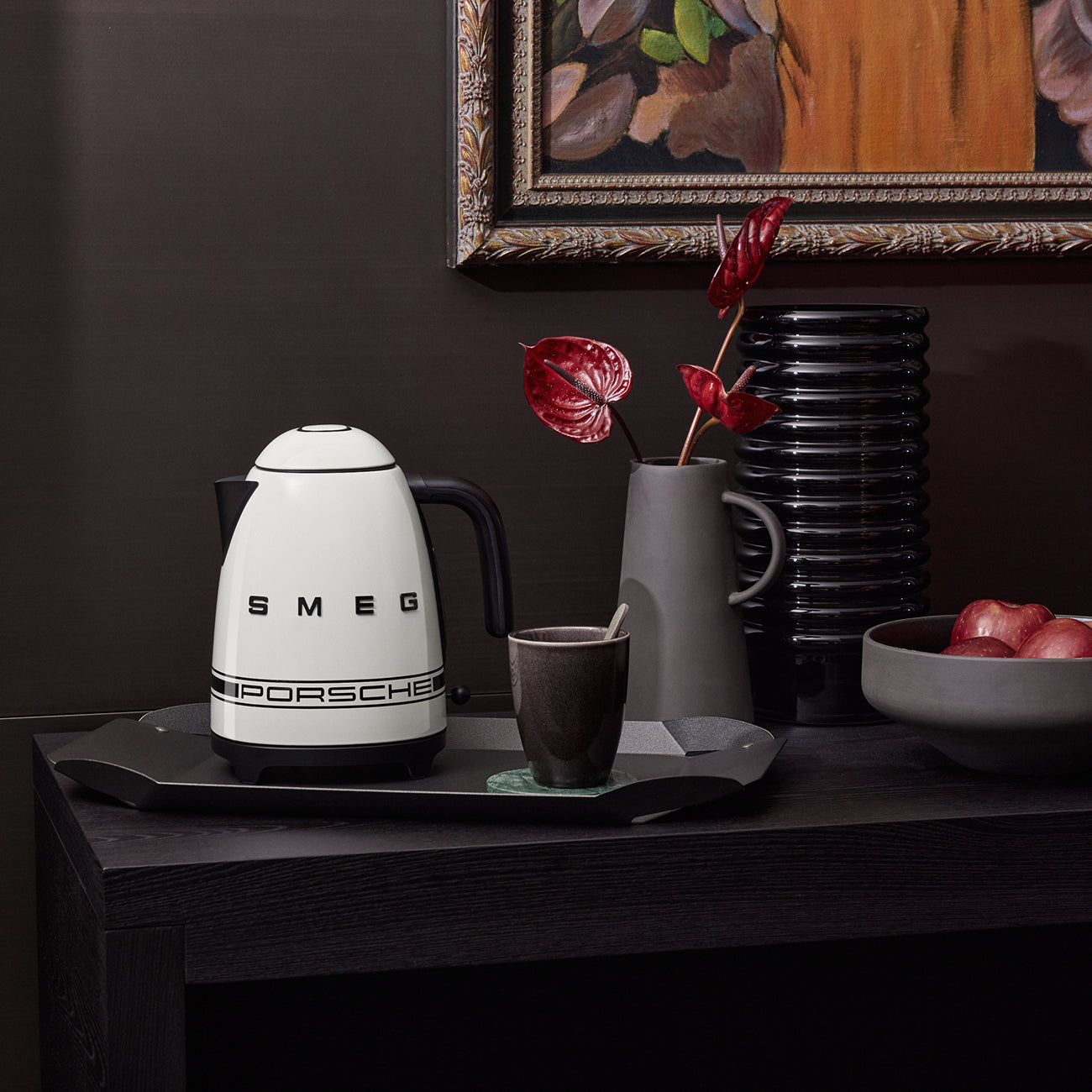 Porsche × SMEG Retro-Style Electric Kettle – Carrara White