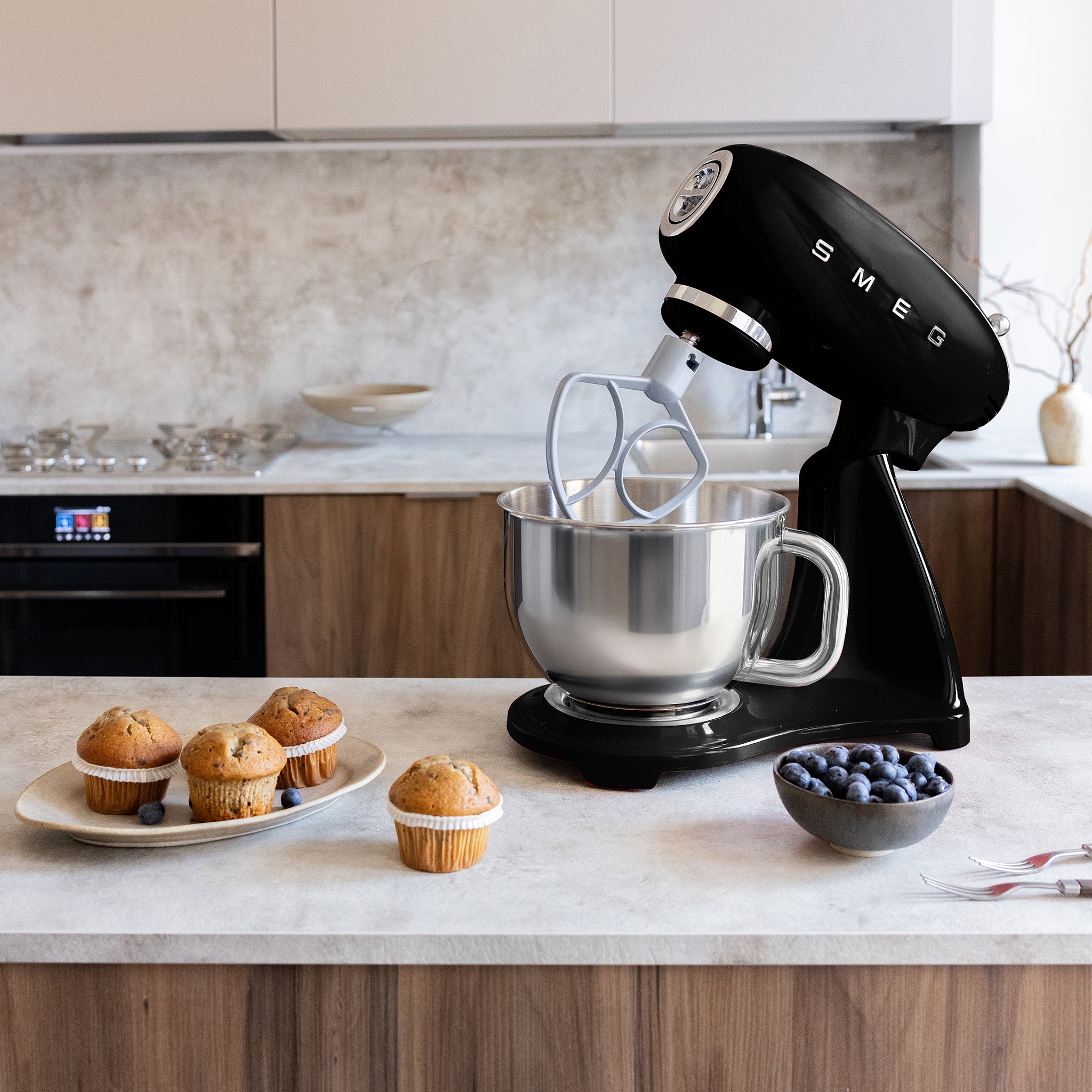 Forte Stand Mixer - Retro-Style Black
