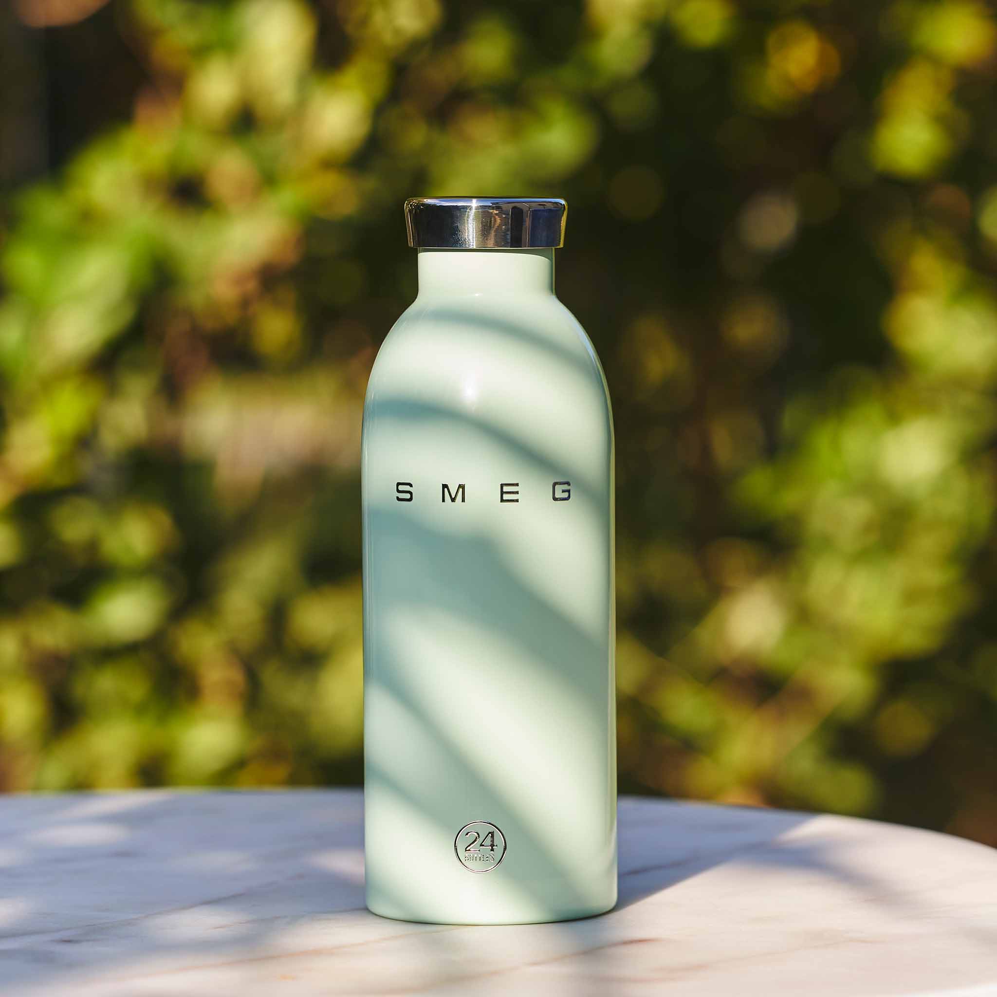 SMEG × 24Bottles® Insulated Stainless Steel Bottle (17 oz) – Pastel Green